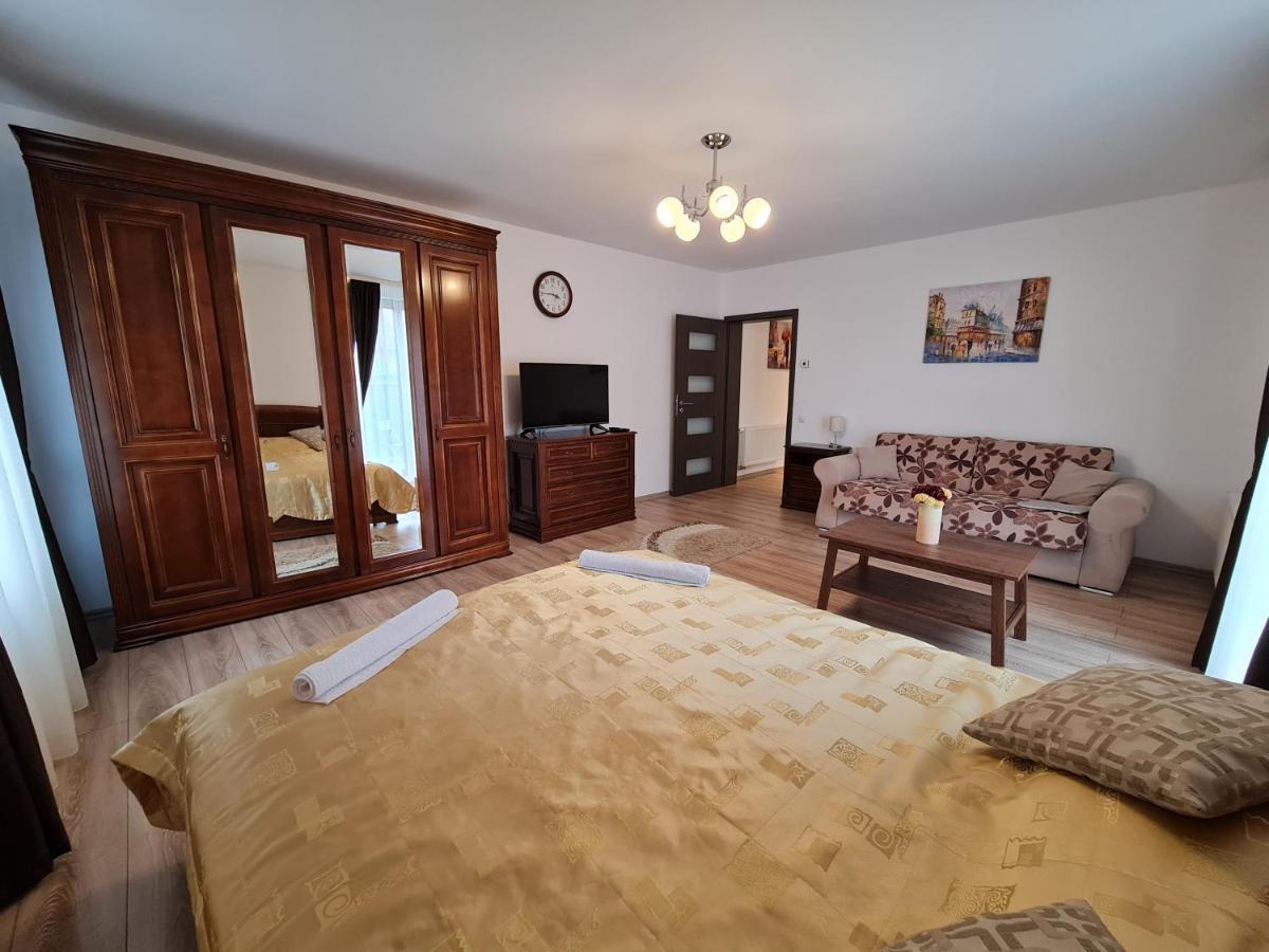 Select City Center Targu-Mures Bagian luar foto