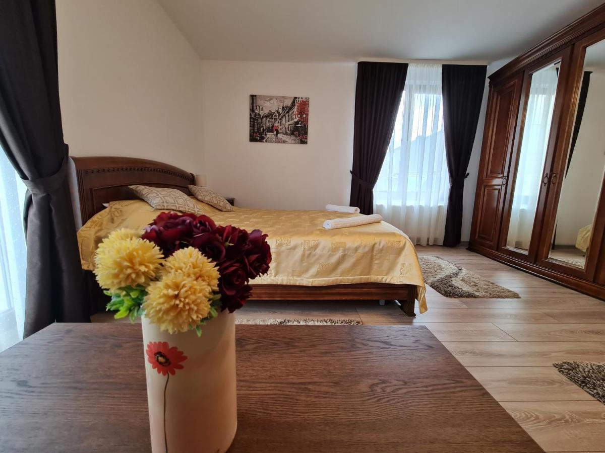 Select City Center Targu-Mures Bagian luar foto